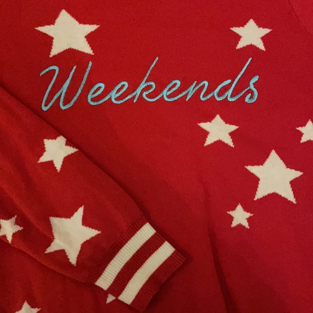 Chaser Star “Weekends” Red Pullover - image 2